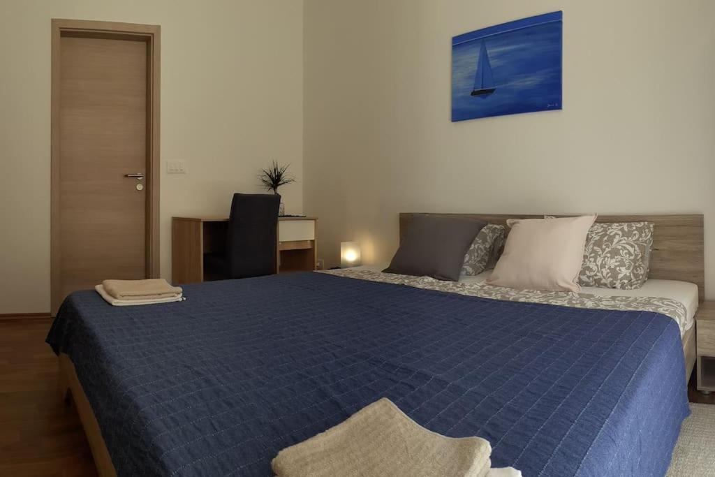 Vis - Luxury Holiday Villa With Swimming Pool ภายนอก รูปภาพ