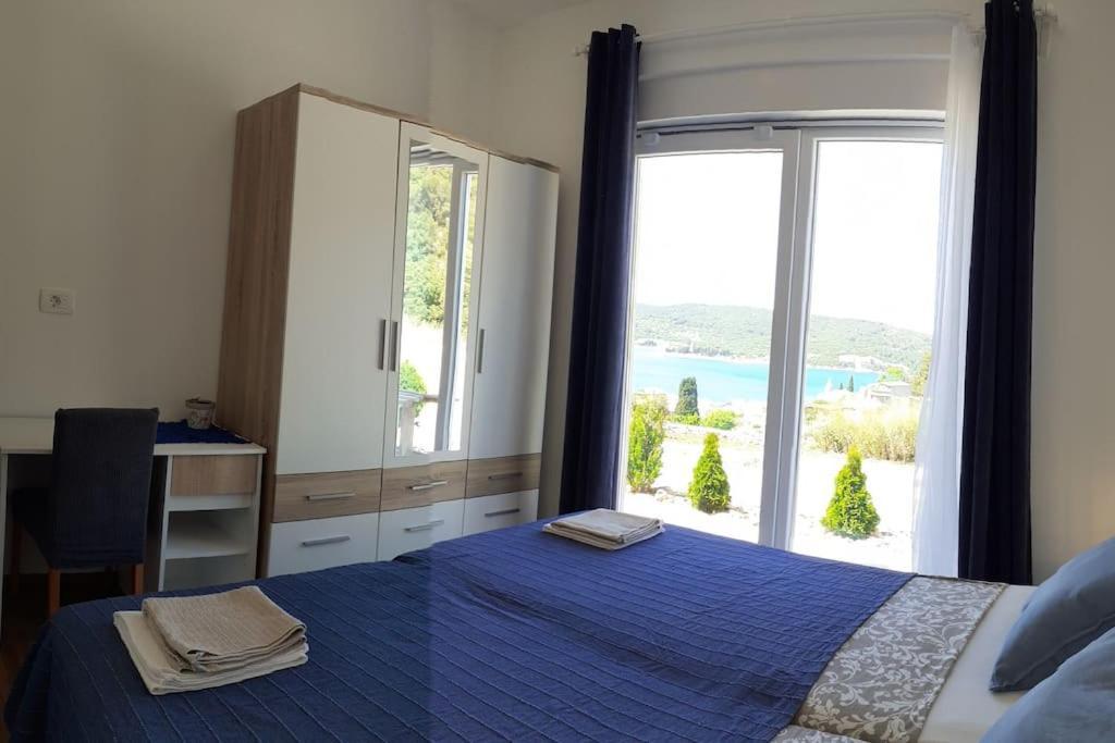 Vis - Luxury Holiday Villa With Swimming Pool ภายนอก รูปภาพ